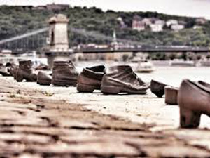 Danube-Shoes-Memorial